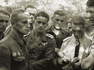 Герой Советского Союза майор Яков Иванович Антонов из 25-го ИАП в немецком плену